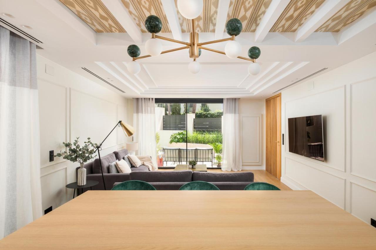 Apartamentos La Zagalilla Malaga Bagian luar foto