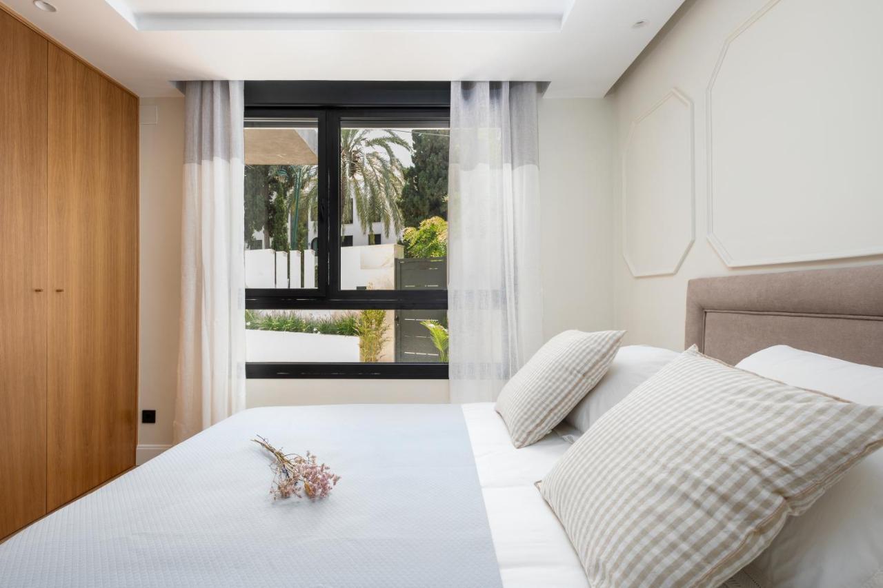 Apartamentos La Zagalilla Malaga Bagian luar foto